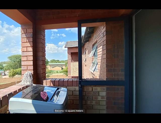 2 BEDROOM APARTMENT FOR SALE IN MONTANA TUINE